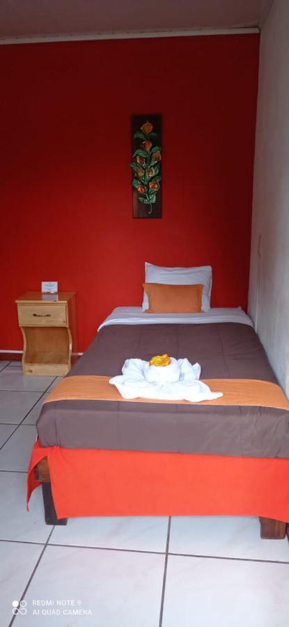 Hotel Your House Rio Segundo Bagian luar foto