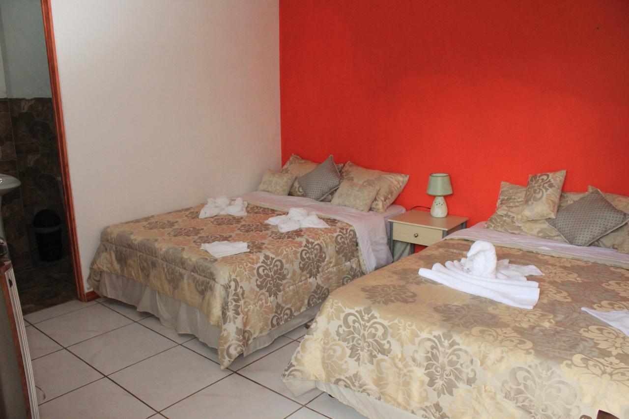 Hotel Your House Rio Segundo Bagian luar foto