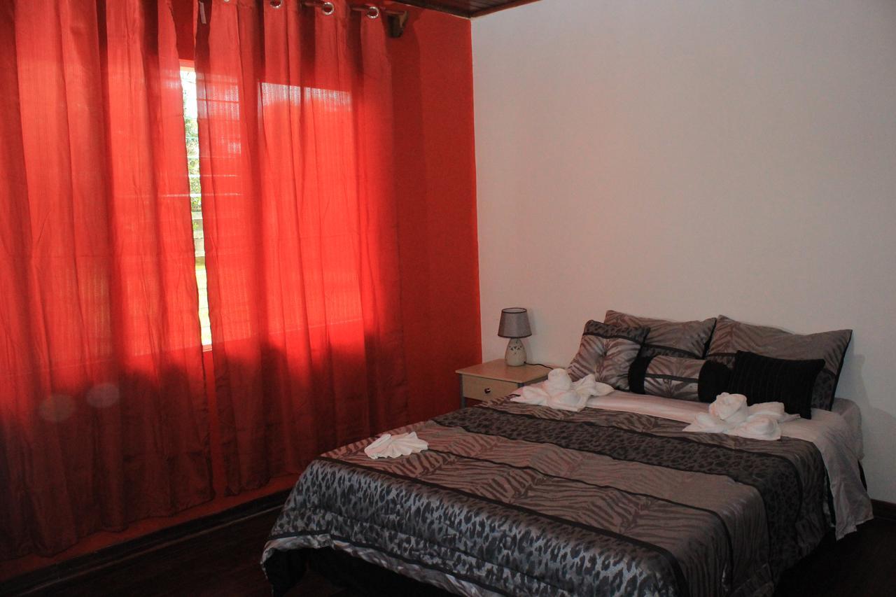 Hotel Your House Rio Segundo Bagian luar foto